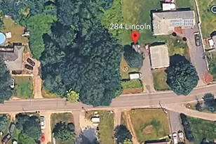284 Lincoln St, Blackstone, MA 01504 - Photo 1
