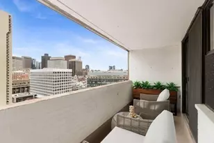 2 Hawthorne Pl, Boston, MA 02114 - Photo 23