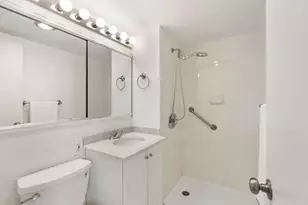 2 Hawthorne Pl, Boston, MA 02114 - Photo 21