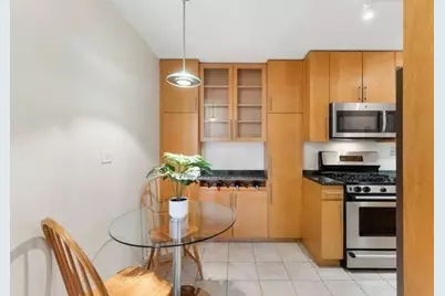 2 Hawthorne Pl #16M, Boston, MA 02114 - Photo 13