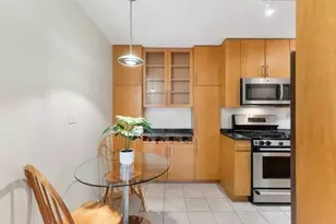 2 Hawthorne Pl, Boston, MA 02114 - Photo 13