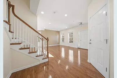 2 Grandview Dr, Hopkinton, MA 01748 - Photo 5