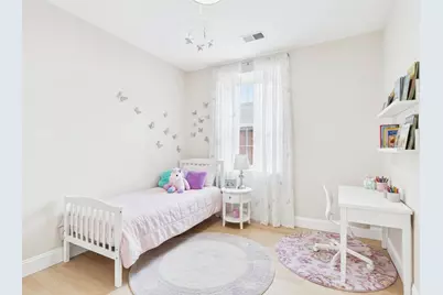 858 Kempton St, New Bedford, MA 02740 - Photo 5