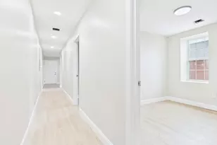 858 Kempton St, New Bedford, MA 02740 - Photo 15