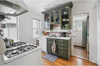 46 Hunting Street, Somerville, MA 02143 - Photo 5