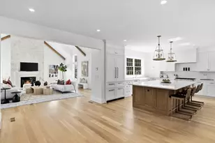 40 Foxcroft Rd, Winchester, MA 01890 - Photo 9