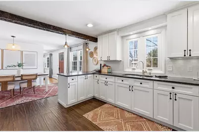 27 River Dr, Hadley, MA 01035 - Photo 9