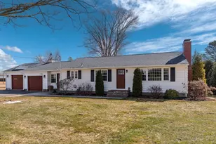 27 River Dr, Hadley, MA 01035 - Photo 1