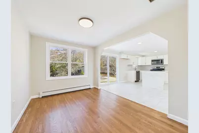 37 Maxine St, New Bedford, MA 02745 - Photo 9