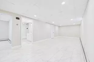 37 Maxine St, New Bedford, MA 02745 - Photo 27