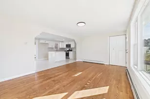 37 Maxine St, New Bedford, MA 02745 - Photo 7