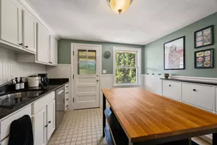 34 Gill Rd, Waltham, MA 02453 - Photo 5