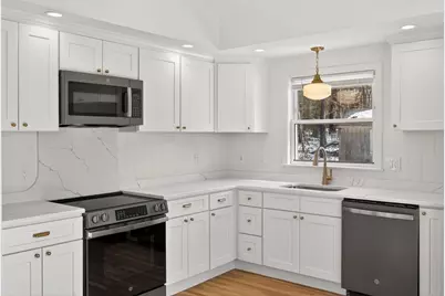 585 Old Falmouth Road, Barnstable, MA 02648 - Photo 13