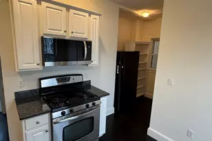 17 Wyvern St, Boston, MA 02131 - Photo 5