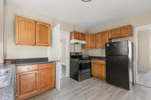 85 Bank St, North Attleboro, MA 02760 - Photo 7