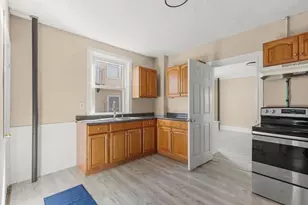 85 Bank St, North Attleboro, MA 02760 - Photo 13