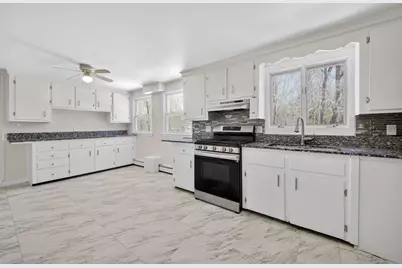 36 Allen Rd, Billerica, MA 01821 - Photo 3