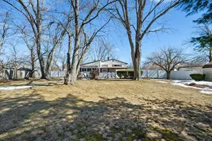 16 Manor Ave, Burlington, MA 01803 - Photo 7