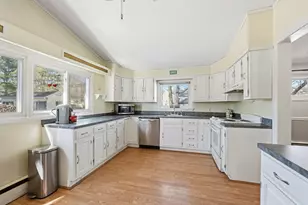 16 Manor Ave, Burlington, MA 01803 - Photo 21