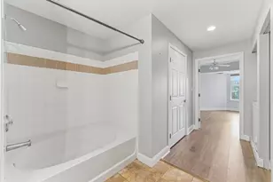 10 Seaport Dr, Quincy, MA 02171 - Photo 15