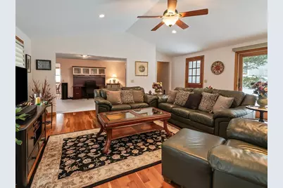 1 Kris Alan Dr, Holden, MA 01520 - Photo 7