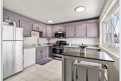 8 Fernview Ave #5, North Andover, MA 01845 - Photo 9