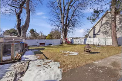 171 State St, Chicopee, MA 01013 - Photo 7