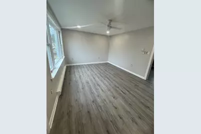 18 Armory St #1, Southbridge, MA 01550 - Photo 11