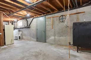 13 Dawes St, Blackstone, MA 01504 - Photo 27