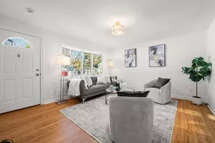 53 Regal St, Holliston, MA 01746 - Photo 5