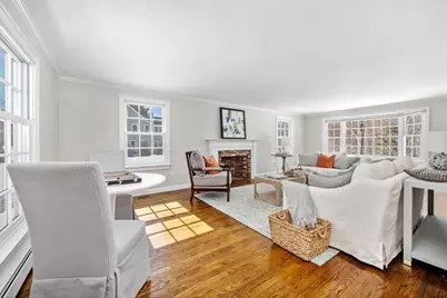 11 Berkley Cir, Hingham, MA 02043 - Photo 3