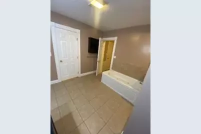 211 Buffinton St #3, Fall River, MA 02721 - Photo 11