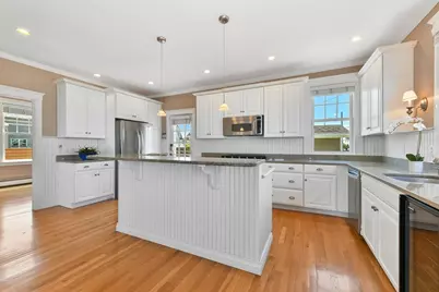 351 Beach Ave, Hull, MA 02045 - Photo 3