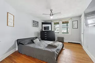 34 Savoy Ave, Springfield, MA 01104 - Photo 9