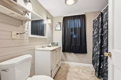 34 Savoy Ave, Springfield, MA 01104 - Photo 17