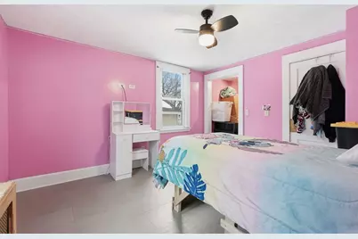 34 Savoy Ave, Springfield, MA 01104 - Photo 15