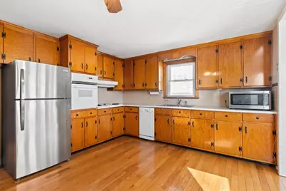 105 Columbia Rd, Lowell, MA 01854 - Photo 9