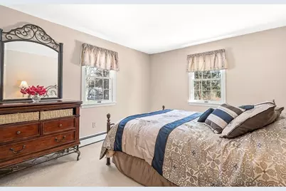 54 Montaup Ave, Dracut, MA 01826 - Photo 15