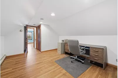 37 Saint Paul St, Lowell, MA 01851 - Photo 23