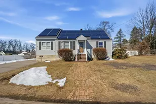 37 St Paul St, Lowell, MA 01851 - Photo 27