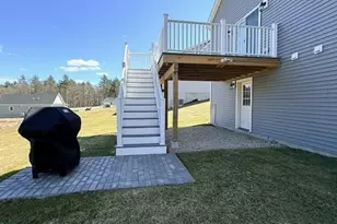 6 Chickadee Wy, Upton, MA 01568 - Photo 3