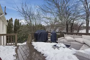 48 Bellevue St, Fairhaven, MA 02719 - Photo 19