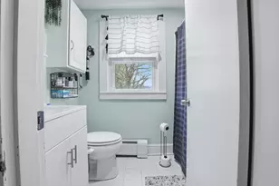 48 Bellevue St, Fairhaven, MA 02719 - Photo 9