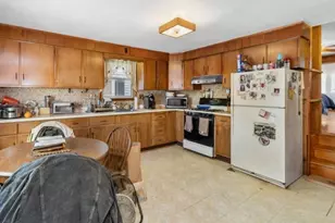 151 Thorndike St, Arlington, MA 02474 - Photo 5
