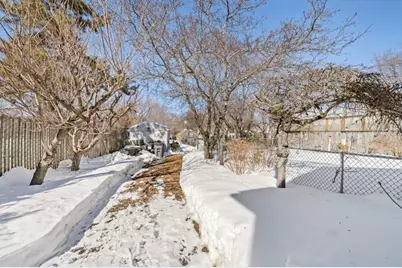 155 Thorndike St, Arlington, MA 02474 - Photo 25