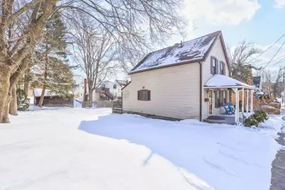 886 Canterbury St, Boston, MA 02131 - Photo 25