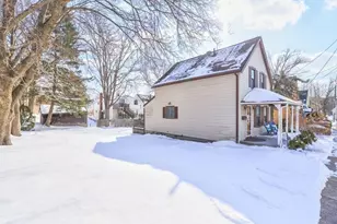 886 Canterbury St, Boston, MA 02131 - Photo 25