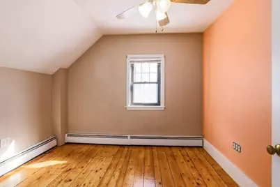 886 Canterbury St, Boston, MA 02131 - Photo 15