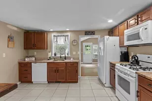 45 West St, Middleborough, MA 02346 - Photo 11
