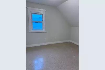 191 Walnut St #3, Holyoke, MA 01040 - Photo 3